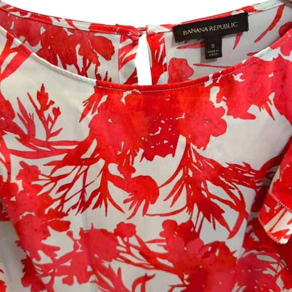 Banana Republic Women’s Red Floral Print Blouse Flutter Sleeve Top Size S - Picture 4 of 6